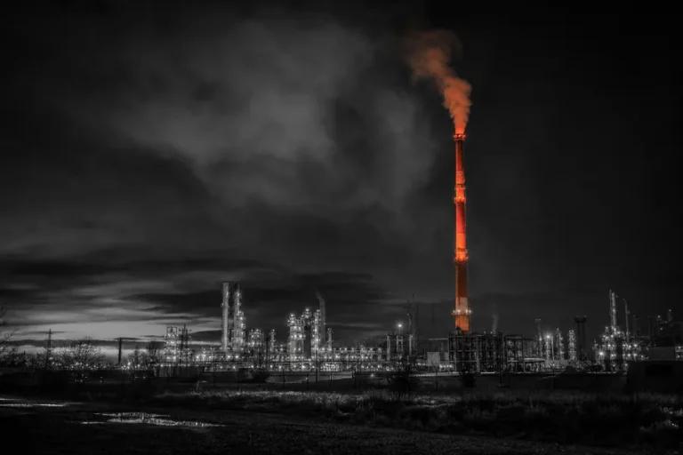 Treasury waiver Russian oil illustration